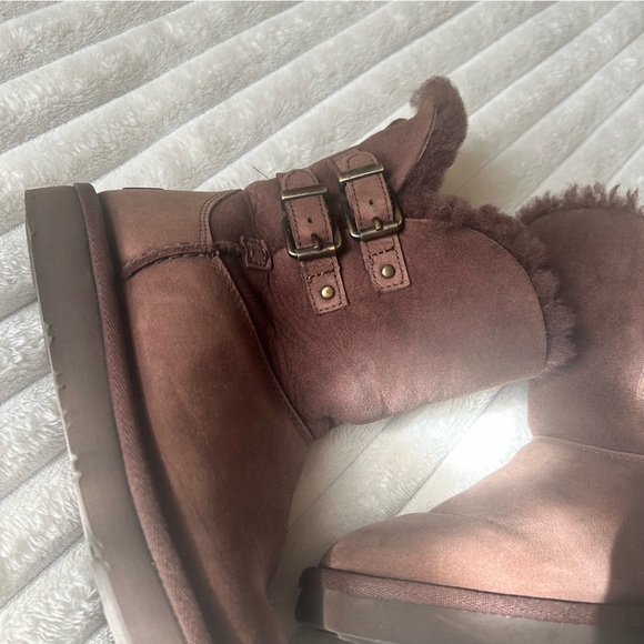 UGG Renley Buckle Short Sheepskin Boots, Chestnut Brown, Women’s 6 - Picture 6 of 12